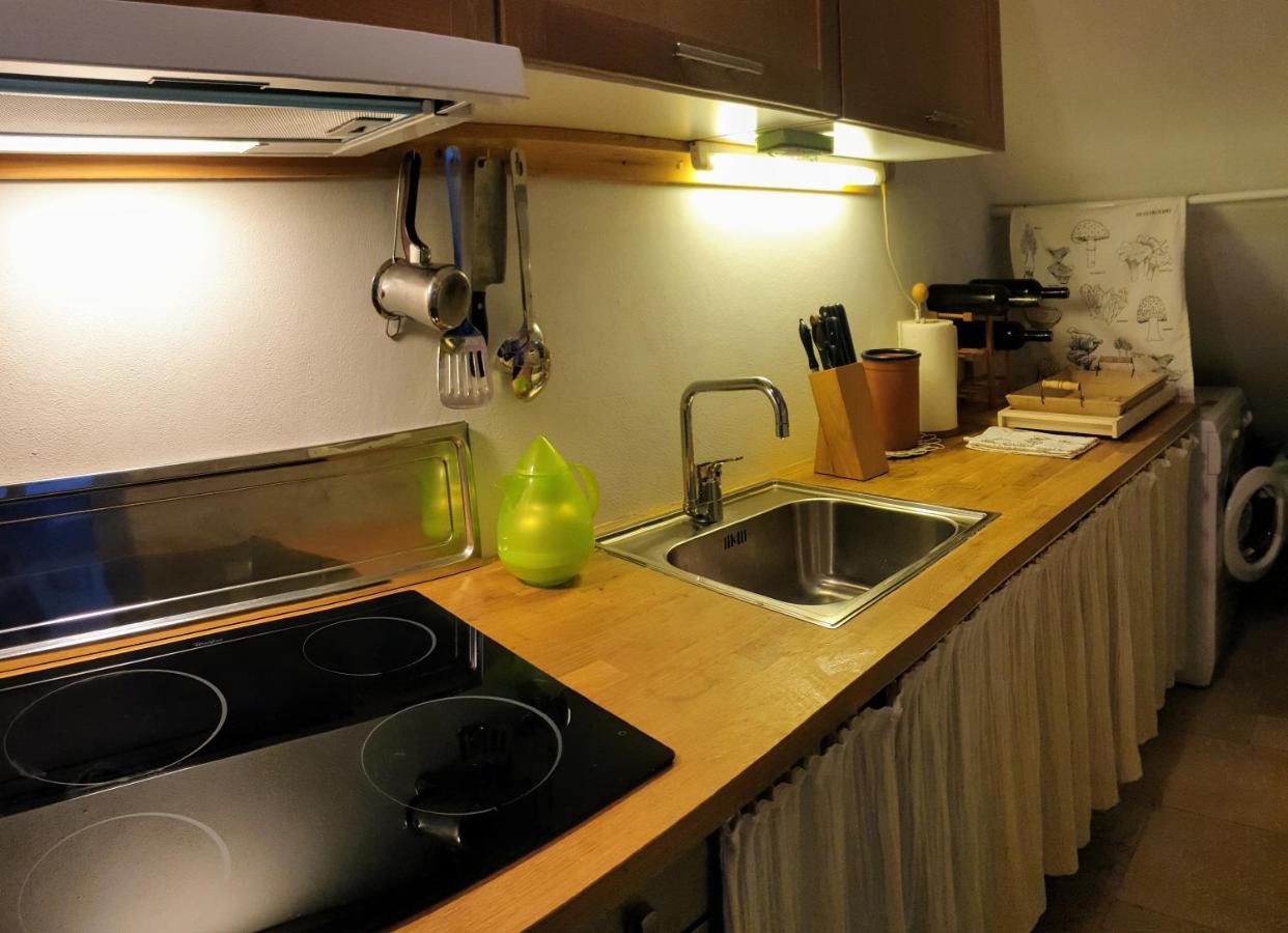 Traditional Seafront Apartment Simi Exterior foto